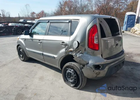 2013 Kia Soul z USA, uszkodzony, nr VIN KNDJT2A58D7635661